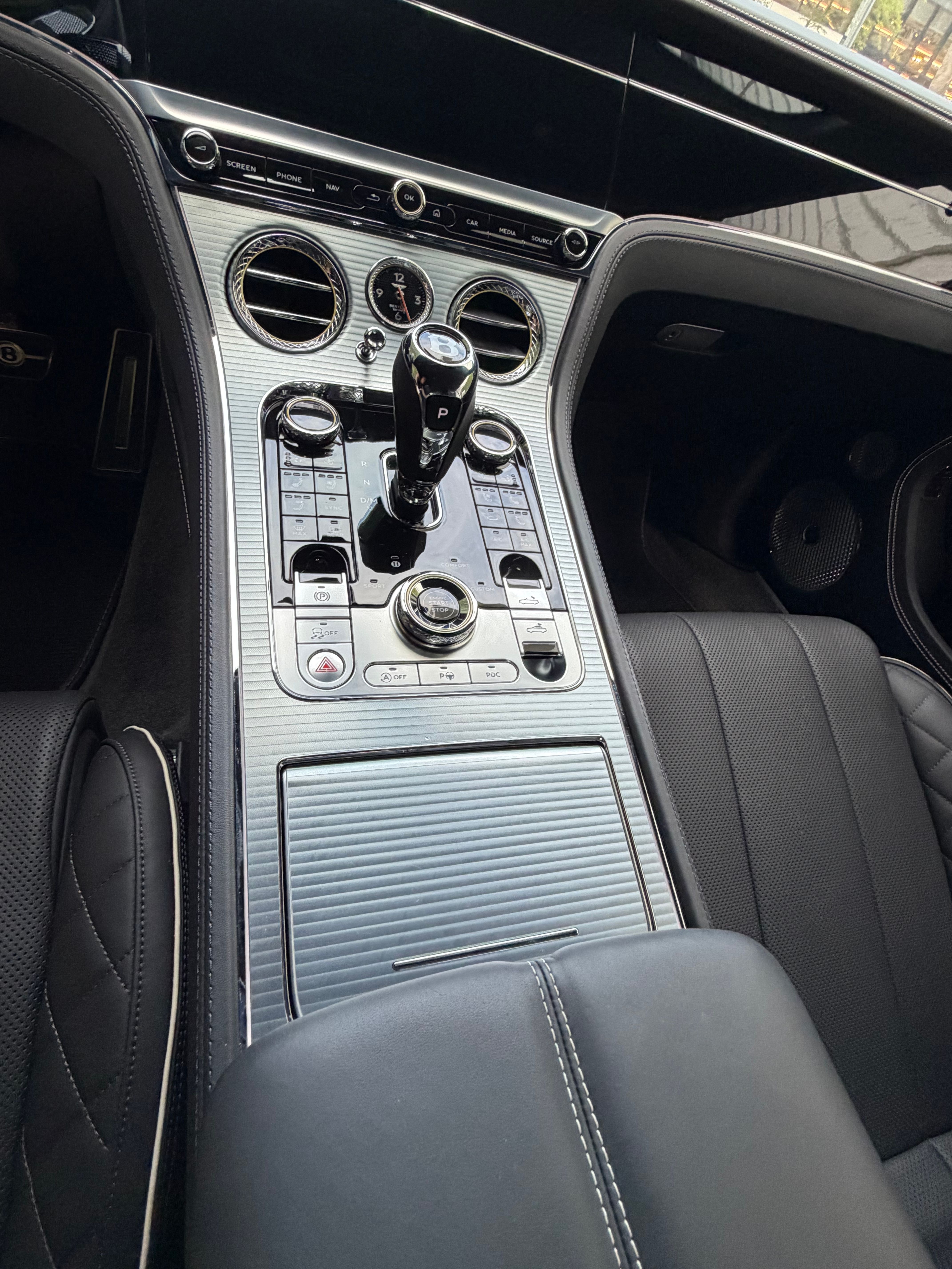 Used 2022 Bentley Continental GT V8 AWD/4WD image 16