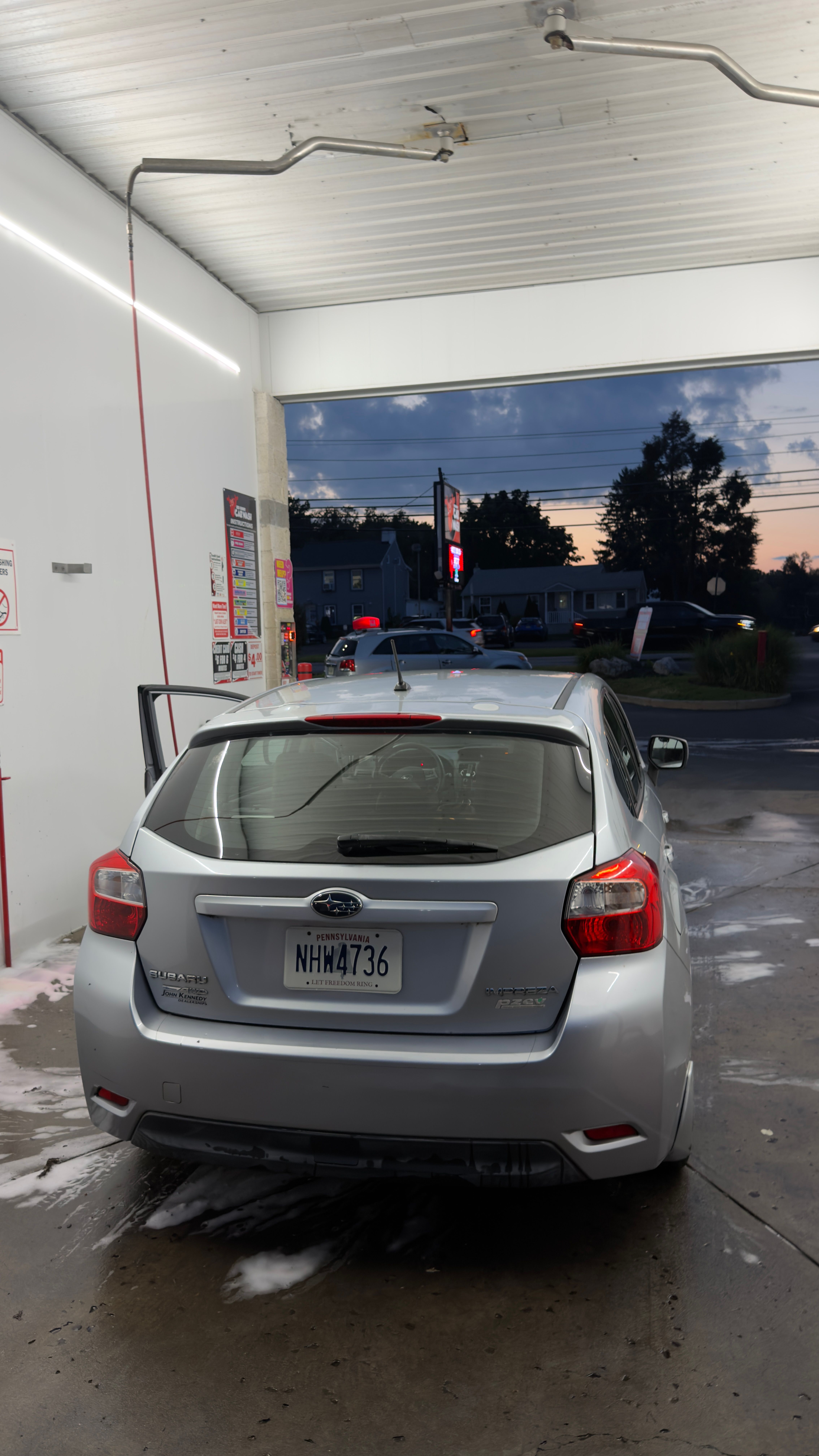Used 2012 Subaru Impreza 2.0i Limited AWD/4WD image 4