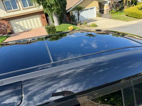 Used 2023 Land Rover Defender 110 image 12