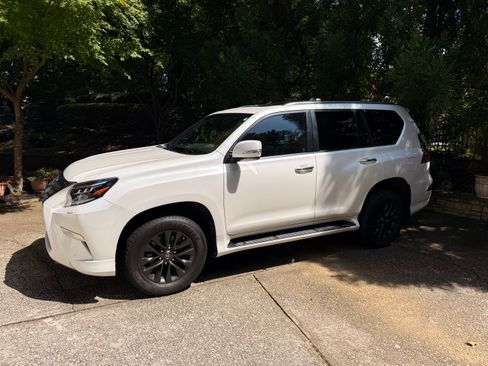 Used 2023 Lexus GX 460 Premium w/ Premium Package AWD/4WD image 5