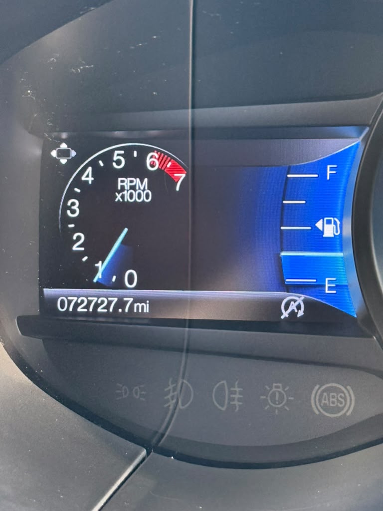 Used 2020 Ford Edge Titanium FWD image 9