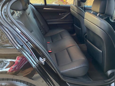 Used 2011 BMW 528i Sedan image 18