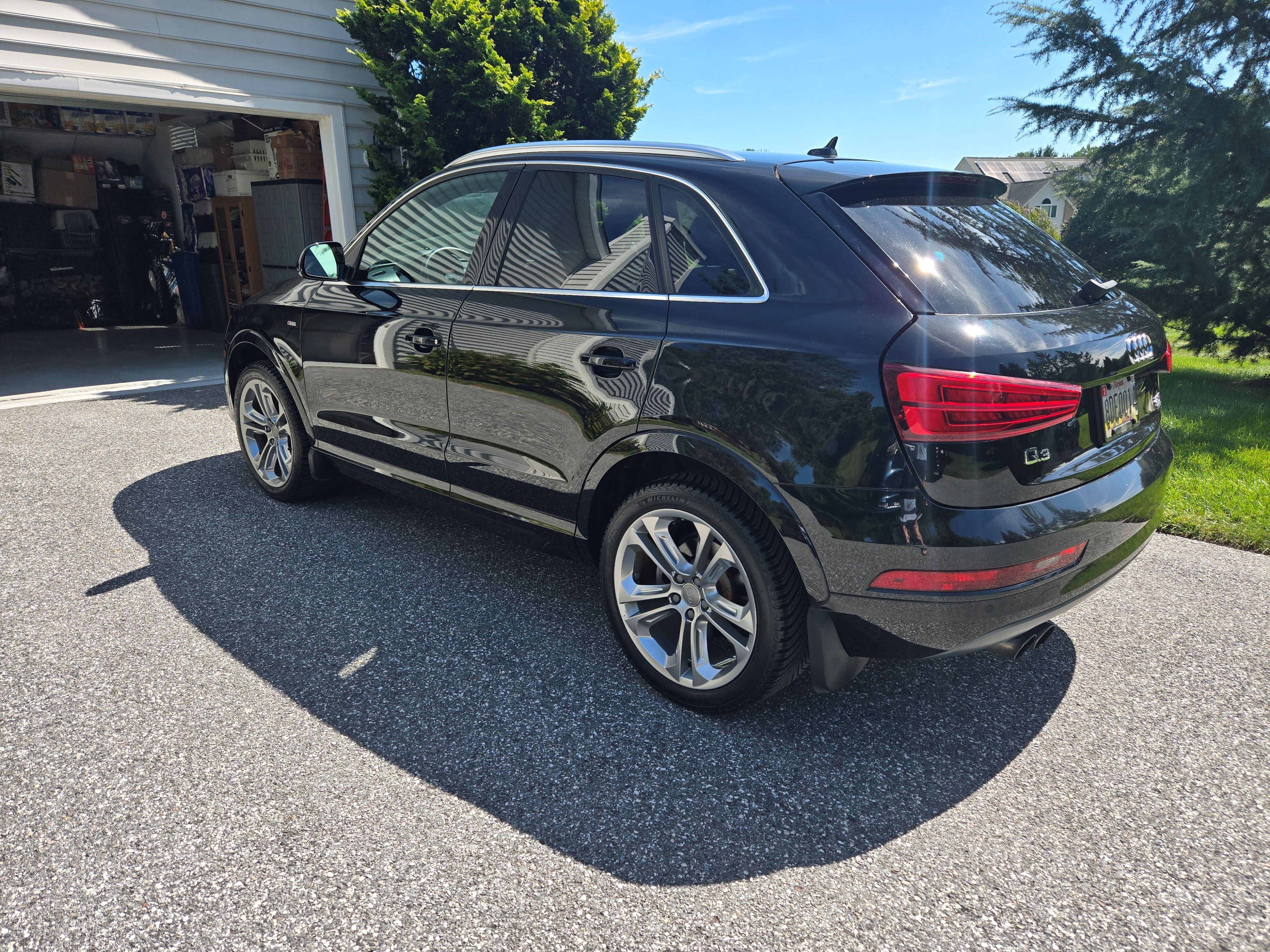 Used 2018 Audi Q3 2.0T Premium Plus w/ Premium Plus Package AWD/4WD image 4