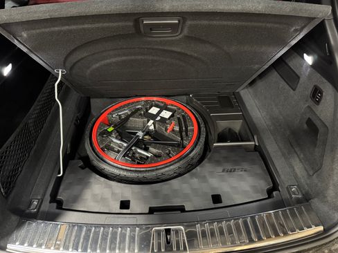 Used 2023 Porsche Cayenne Turbo image 15