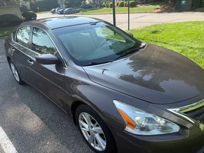 Used 2014 Nissan Altima 2.5 SV