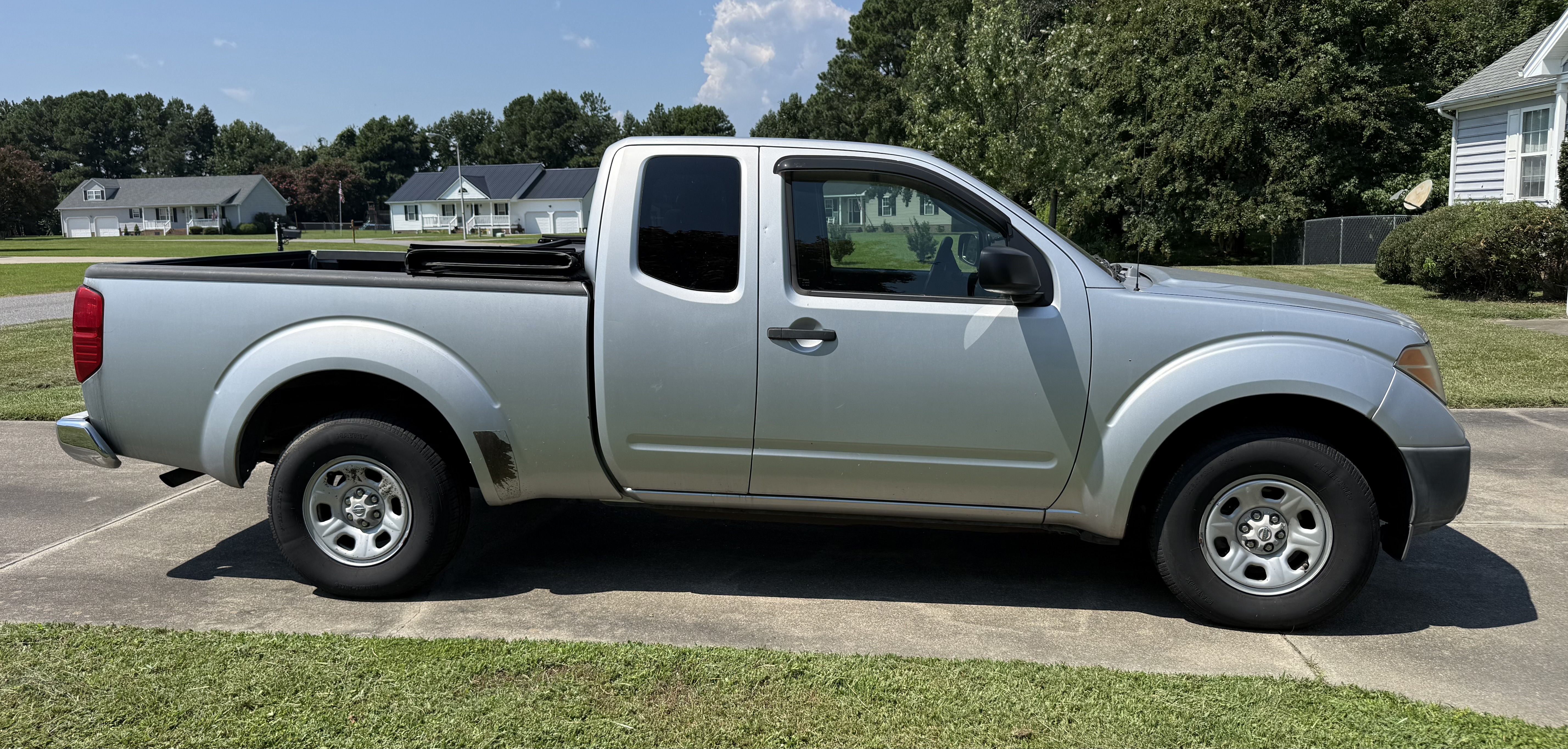 Used 2007 Nissan Frontier XE w/ Preferred Pkg RWD image 4