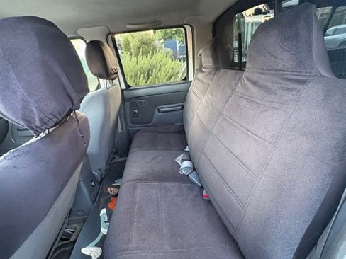 Used 2003 Nissan Frontier XE RWD image 13