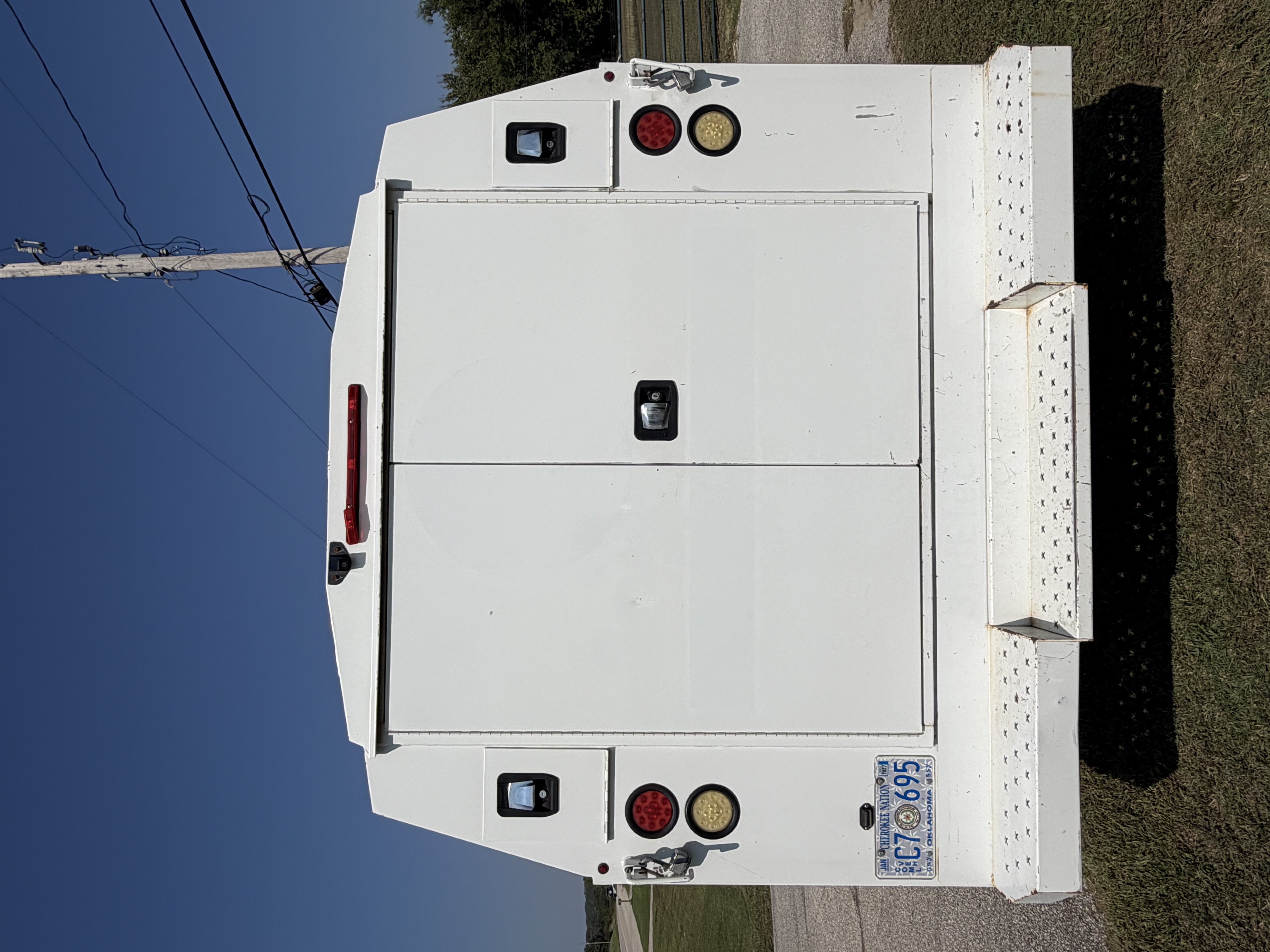 Used 2016 Chevrolet Express 3500 RWD image 5