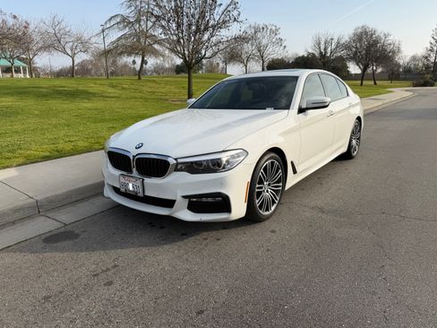 Used 2018 BMW 530i 530i Sedan 4D image 4
