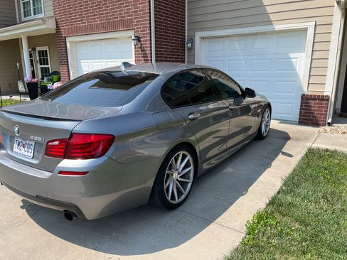 Used 2011 BMW 535i Sedan RWD image 2