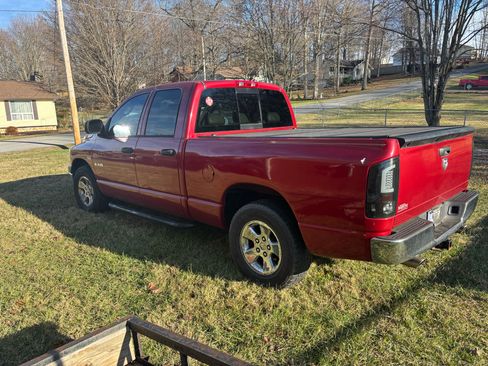 Used 2008 Dodge Ram 1500 Truck ST image 5