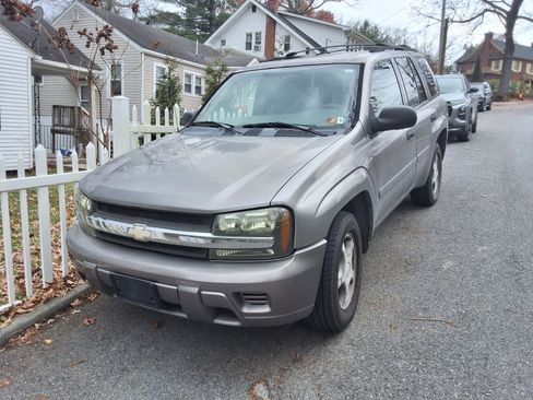 Used 2007 Chevrolet TrailBlazer LS w/ LS Preferred Equipment Group image 1