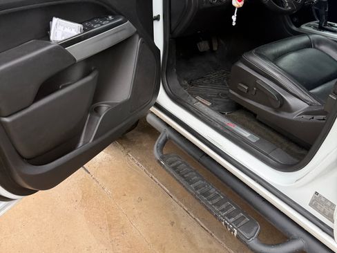 Used 2017 Chevrolet Colorado ZR2 image 11