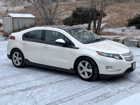 Used 2012 Chevrolet Volt Premium w/ Premium Trim Package image 10