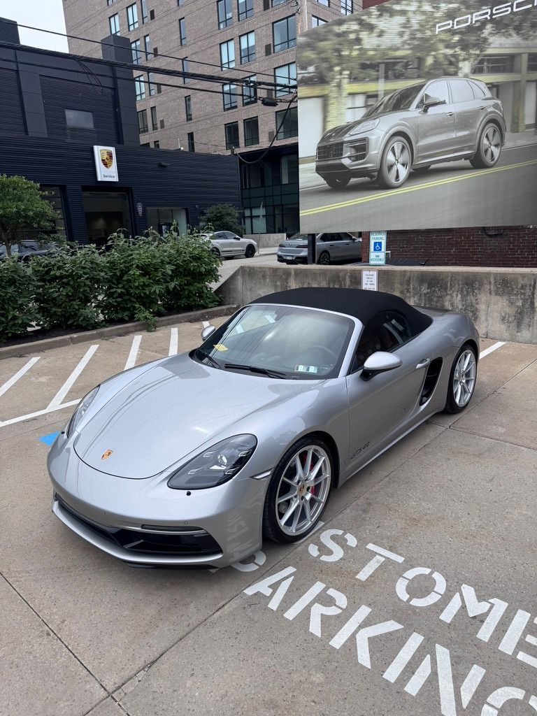 Used 2024 Porsche 718 Boxster GTS RWD image 14