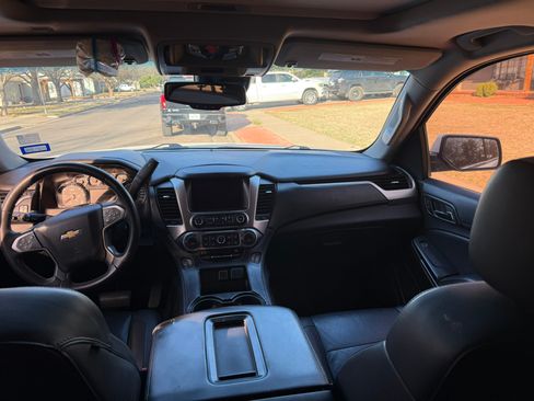 Used 2015 Chevrolet Tahoe LT image 8