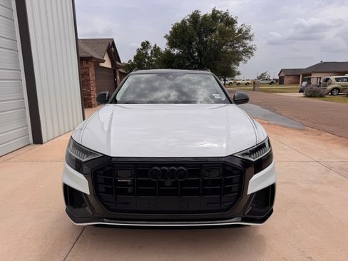 Used 2023 Audi Q8 Prestige AWD/4WD image 4