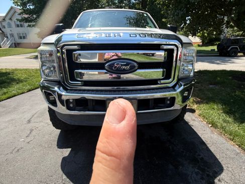 Used 2015 Ford F250 XL w/ Power Equipment Group AWD/4WD image 9