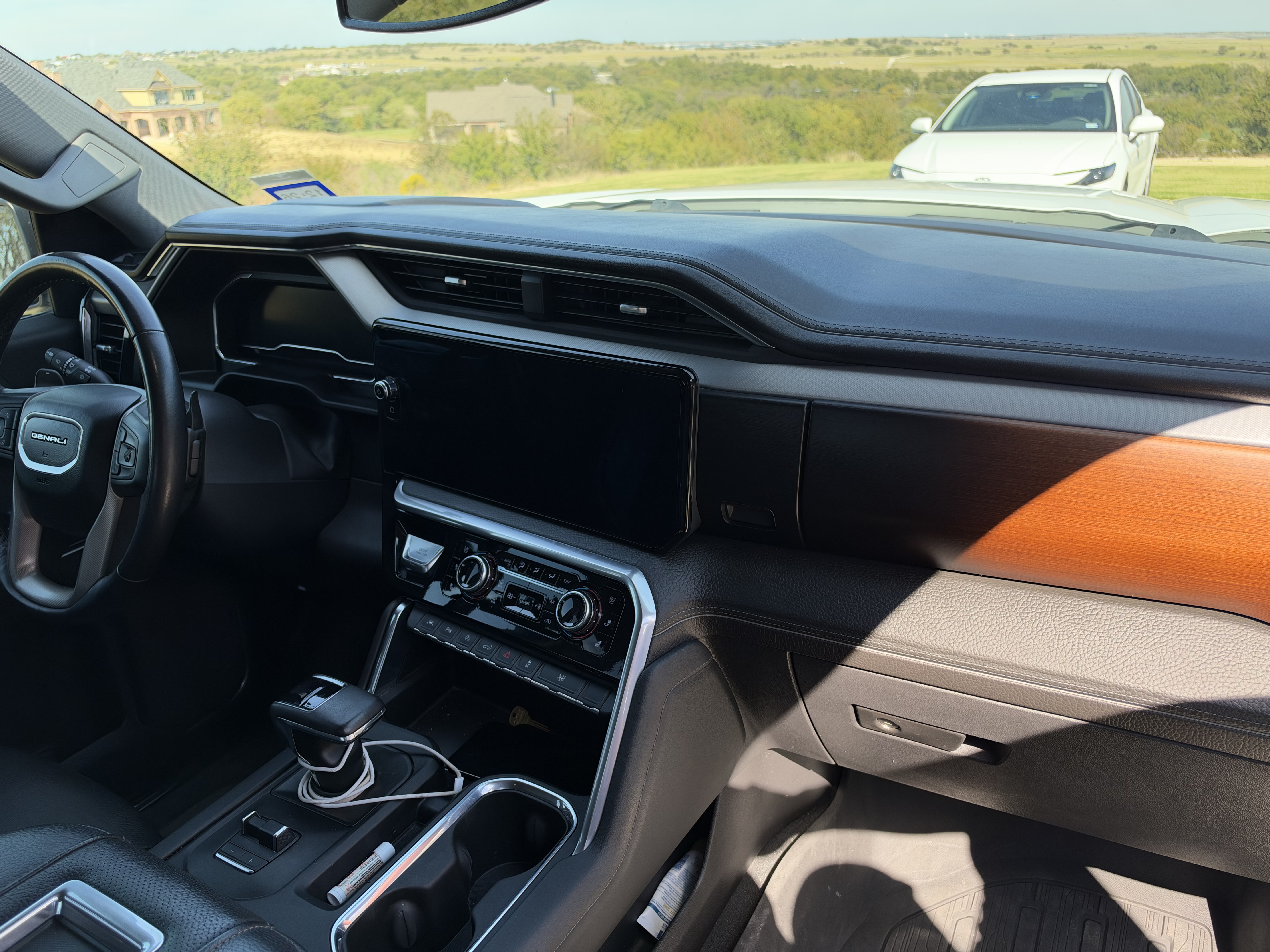 Used 2022 GMC Sierra 1500 Denali RWD image 9