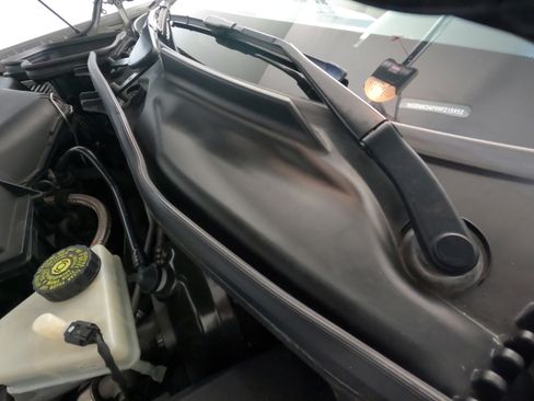 Used 2009 Mercedes-Benz SLK 300 SLK 300 Roadster 2D image 19