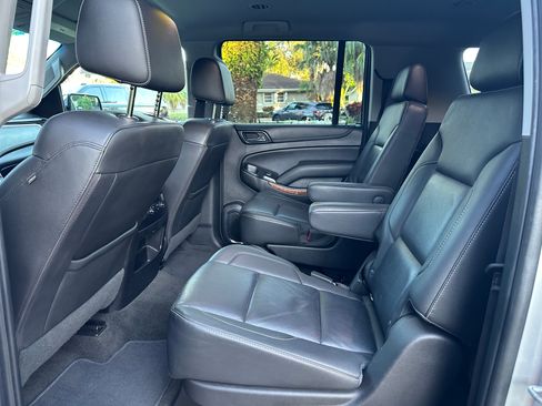 Used 2018 Chevrolet Suburban Premier image 11