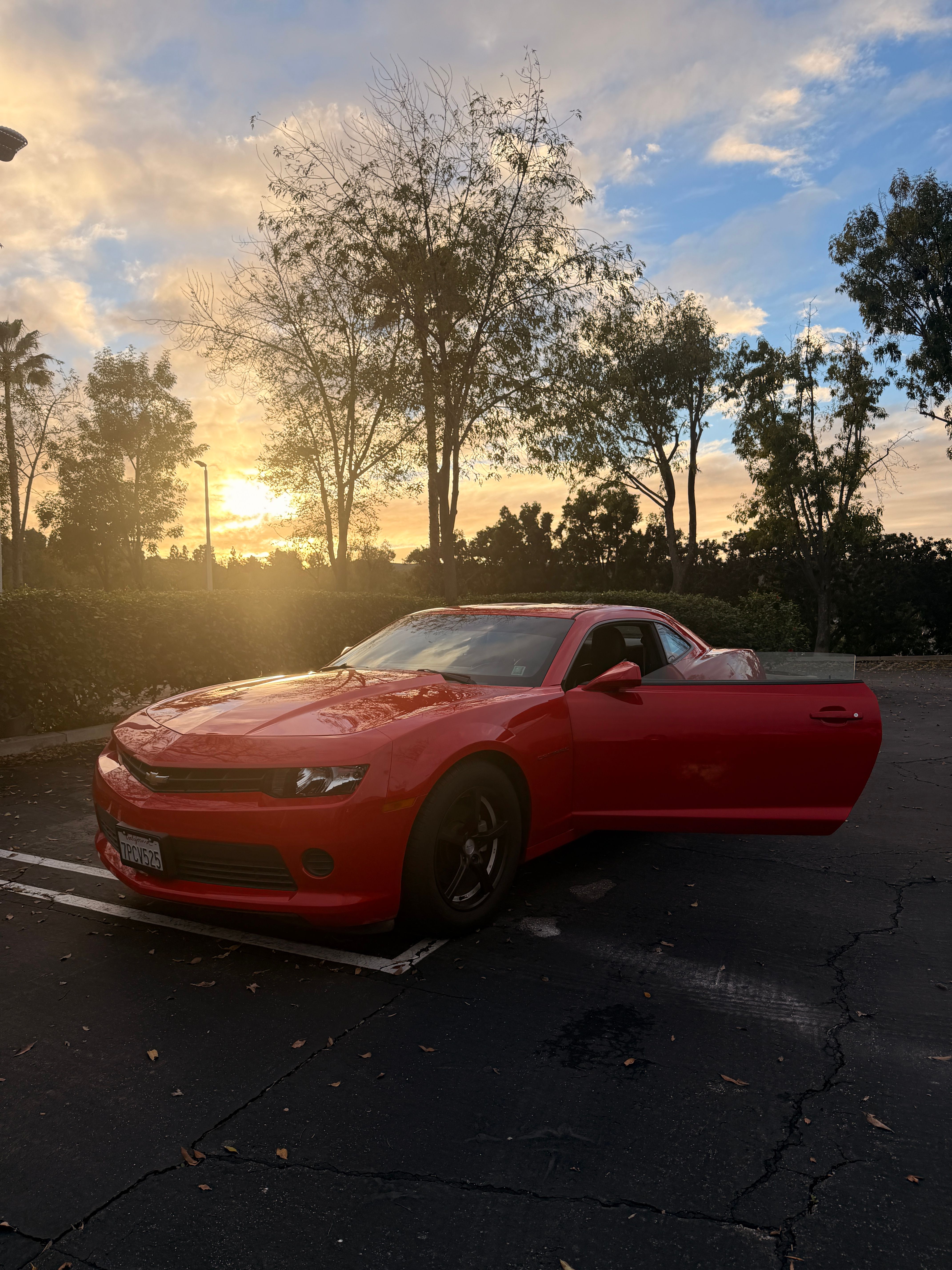 Used 2015 Chevrolet Camaro LS RWD image 4