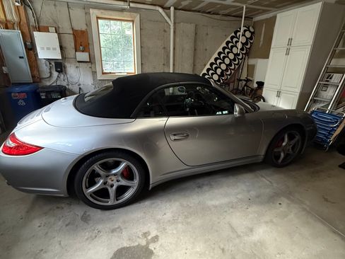 Used 2011 Porsche 911 Carrera 4S AWD/4WD image 6