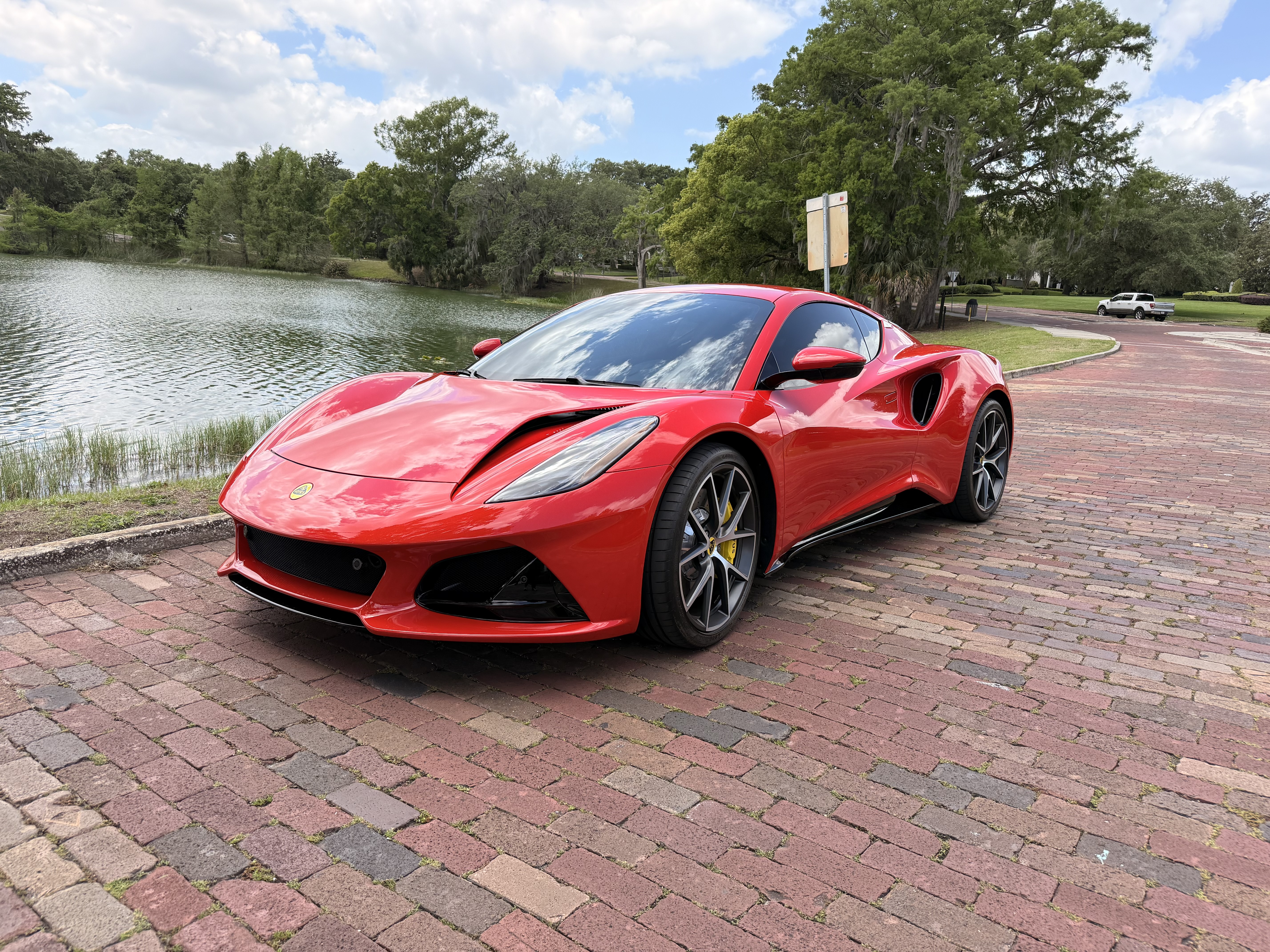 Used 2024 Lotus Emira First Edition RWD image 1