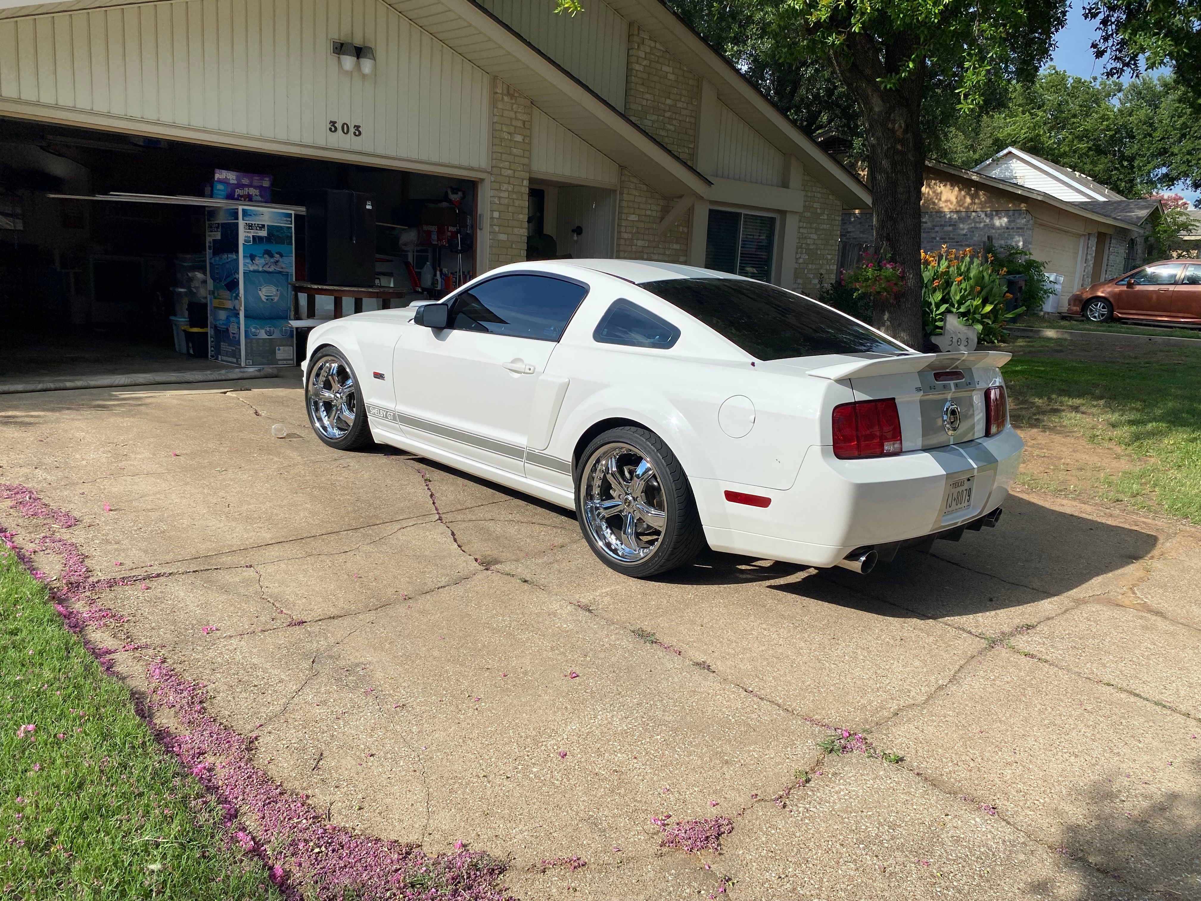 Used 2007 Ford Mustang GT RWD image 18