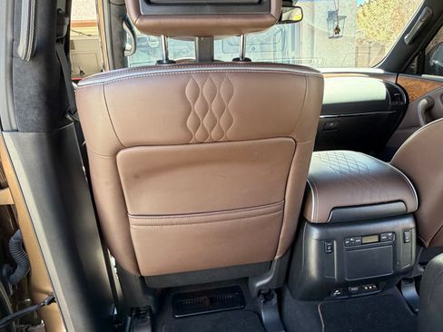 Used 2017 INFINITI QX80 Limited AWD/4WD image 19