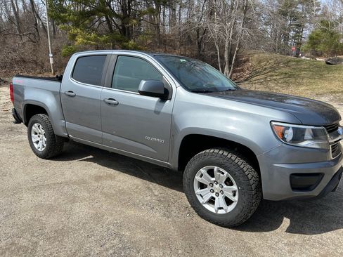 Used 2018 Chevrolet Colorado LT AWD/4WD image 1