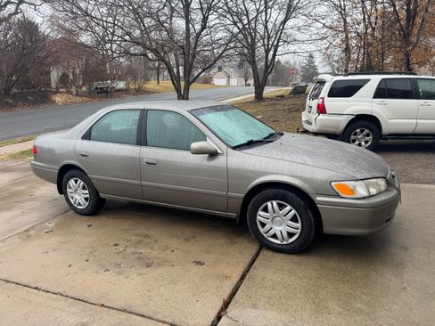 Used 2001 Toyota Camry LE image 12
