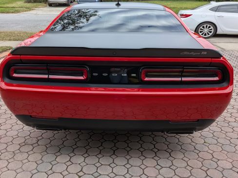 Used 2023 Dodge Challenger R/T w/ T/A Package image 10