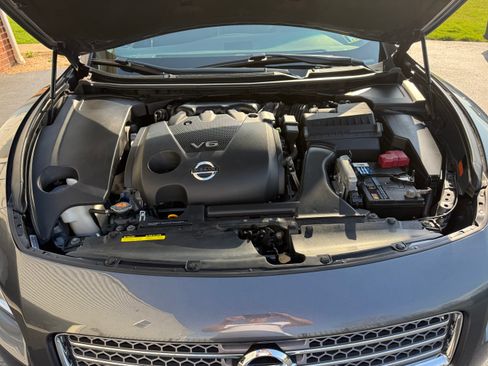 Used 2011 Nissan Maxima 3.5 SV w/ Premium Pkg image 14