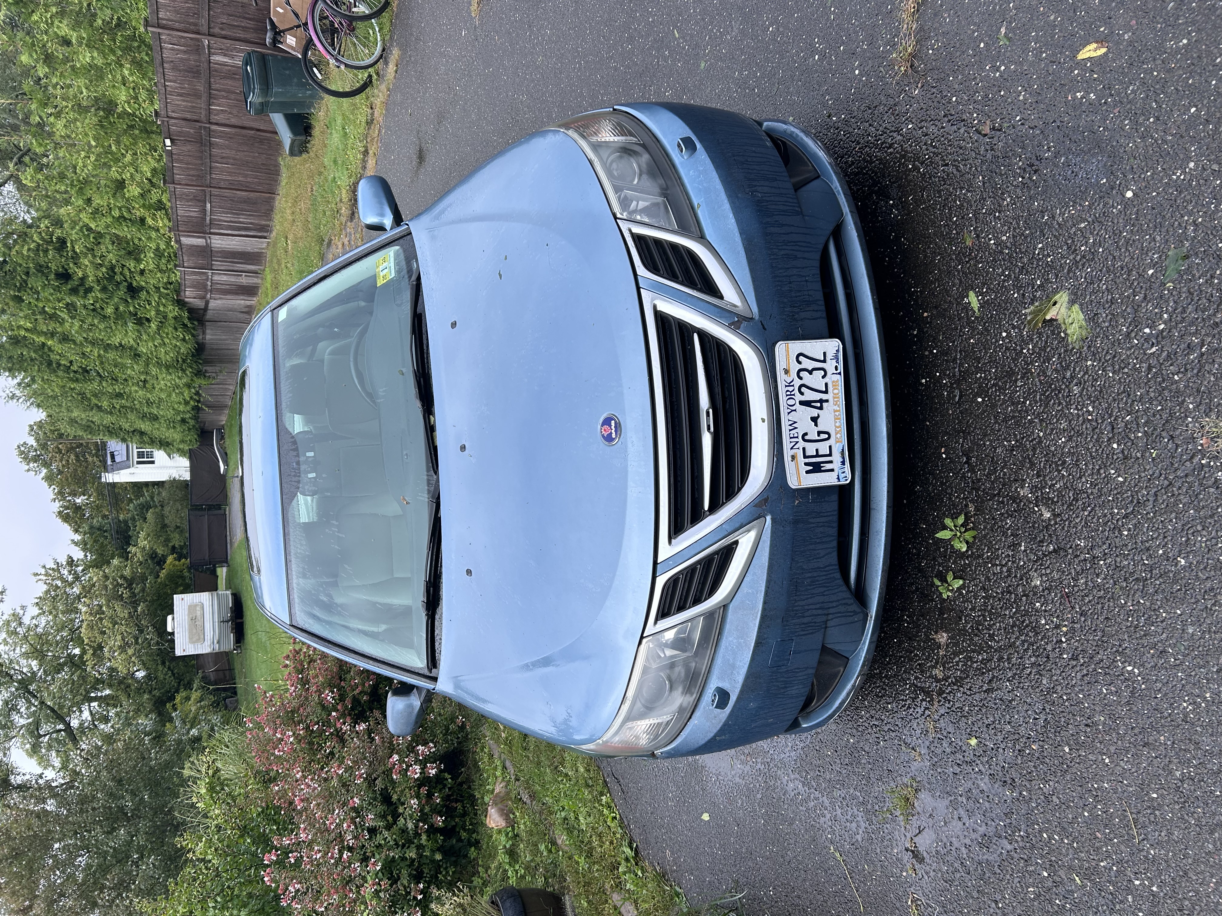Used 2008 Saab 9-3 2.0T w/ Moonroof Package FWD image 2