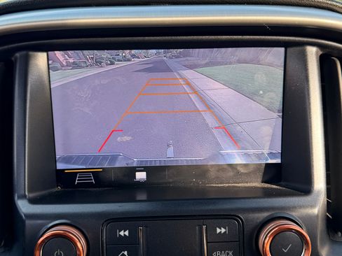 Used 2019 GMC Canyon SLE w/ Driver Alert Package image 15