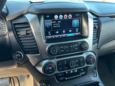 Used 2015 Chevrolet Suburban LTZ image 6