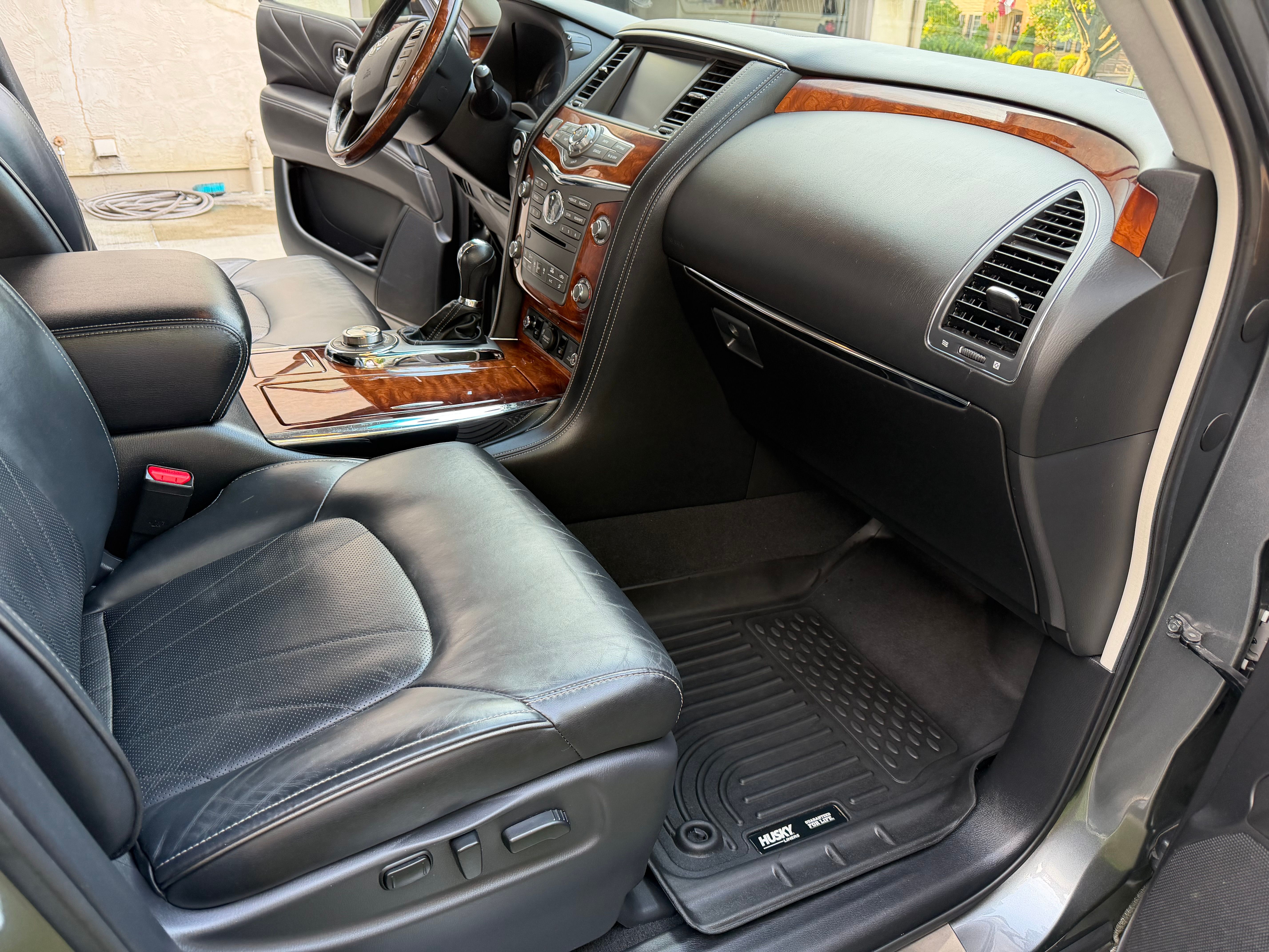 Used 2017 INFINITI QX80 4WD w/ Deluxe Technology Package image 28