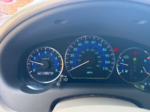 Used 2008 Toyota Sienna FWD image 10