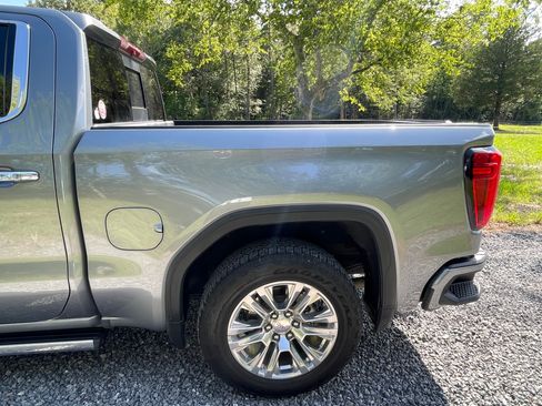 Used 2019 GMC Sierra 1500 Denali w/ Technology Package image 18