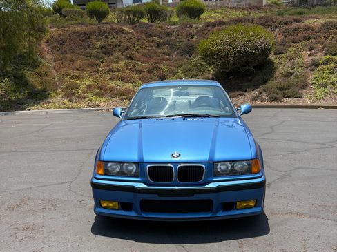 Used 1997 BMW M3 Coupe image 2