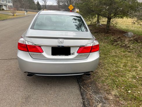 Used 2015 Honda Accord Sport image 9