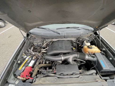 Used 2012 Ford F150 FX4 w/ FX Luxury Pkg image 12