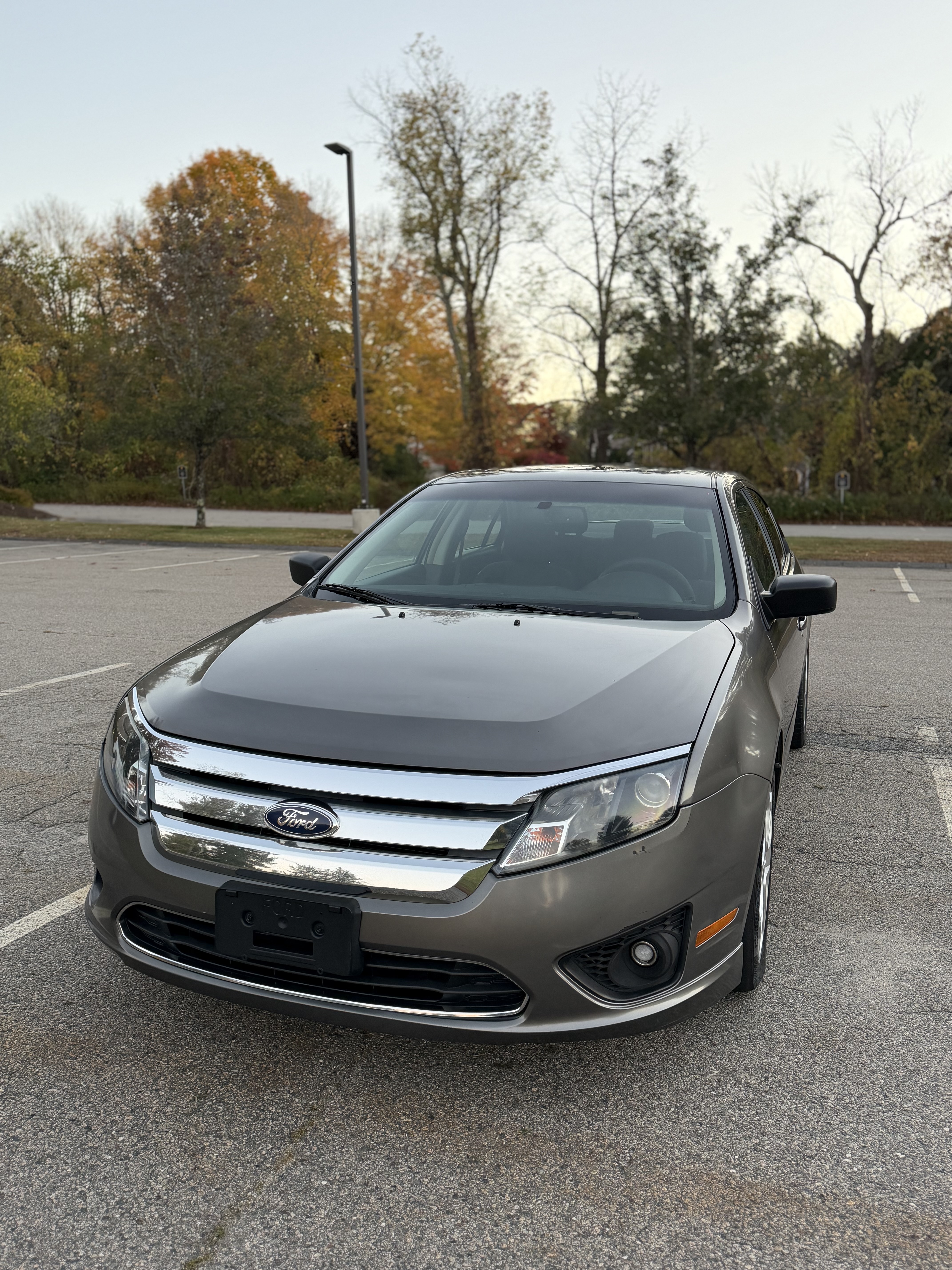 Used 2011 Ford Fusion SE w/ 202A Rapid Spec Order Code FWD image 2
