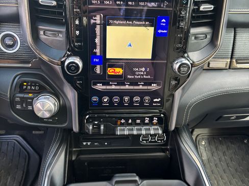 Used 2019 RAM 1500 Limited image 9