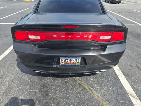 Used 2011 Dodge Charger Rallye image 4