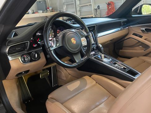 Used 2015 Porsche 911 Targa 4S AWD/4WD image 16