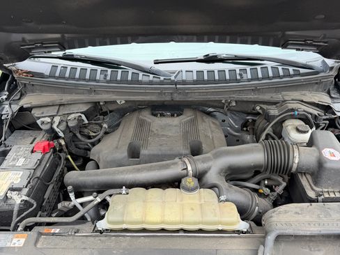 Used 2020 Ford Expedition Max XLT w/ Equipment Group 202A AWD/4WD image 14