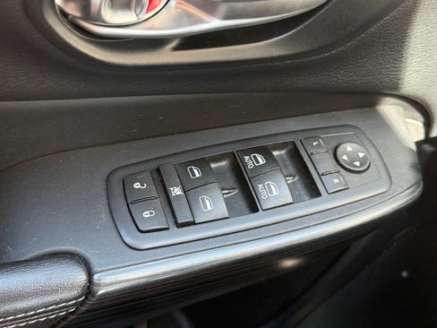 Used 2016 Jeep Cherokee Limited FWD image 14
