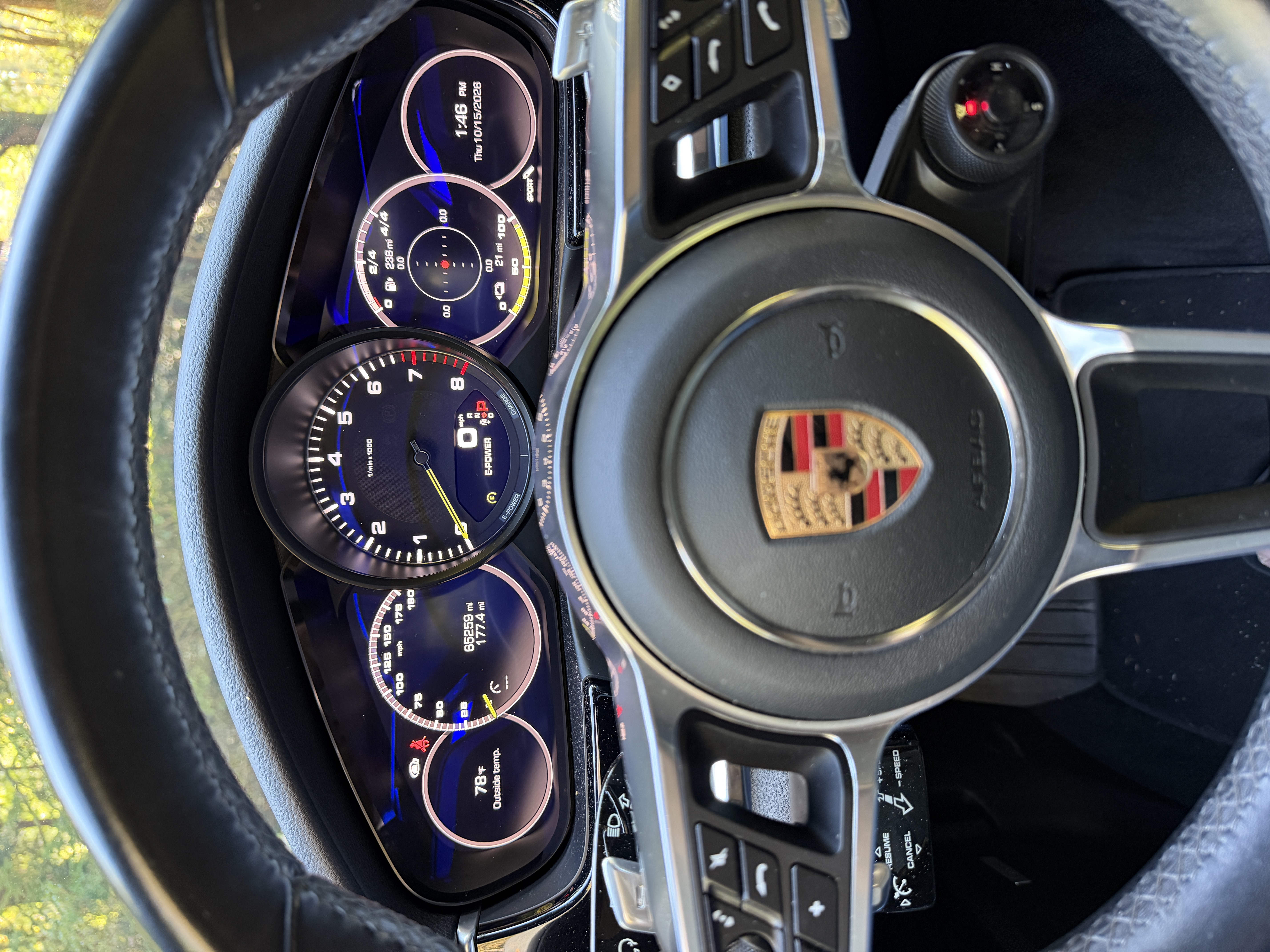 Used 2018 Porsche Panamera 4 AWD/4WD image 16